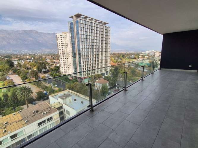 SE ARRIENDA EXCLUSIVO DEPARTAMENTO EN COMUNA DE LA REINA