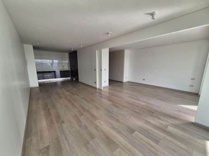 SE ARRIENDA EXCLUSIVO DEPARTAMENTO EN COMUNA DE LA REINA