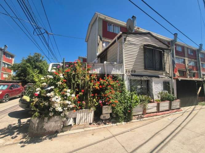 ESPECTACULAR DUPLEX A MINUTOS DE PLAZA DE MAIPÚ - Imagen 2