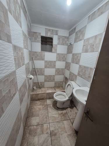 CASA DE 2 NIVELES EN PASAJE ENTRADA DE VEHÍCULO TALAGANTE