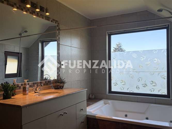 Venta Casa 5D 4B y Quincho Sector Centenario en Puerto Varas - Imagen 34