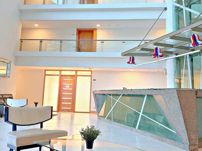 Reñaca: amoblado nuevo 1D en suite, estac. y piscina - Imagen 14