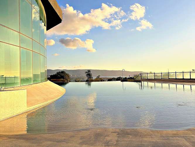 Reñaca: amoblado nuevo 1D en suite, estac. y piscina - Imagen 10