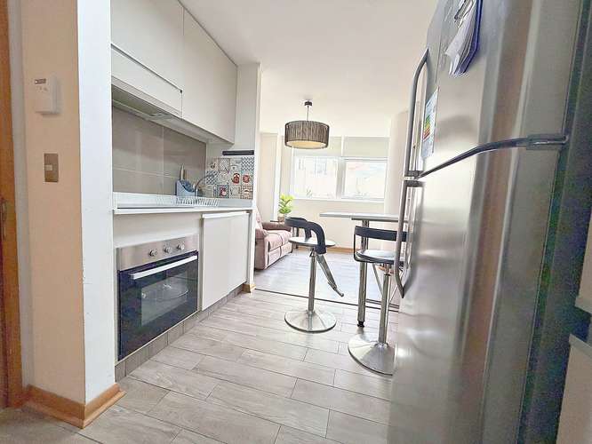 Reñaca: amoblado nuevo 1D en suite, estac. y piscina - Imagen 5