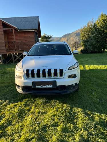 SUV  JEEP CKEROKKE