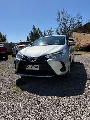 Toyota Yaris Sport E - Imagen 2