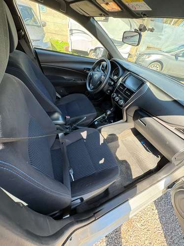 Toyota Yaris Sport E - Imagen 8