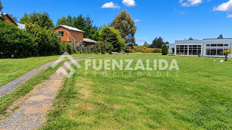 Parcela de 7000m2 Casa Principal y Cabaña en Puerto Varas - Imagen 13