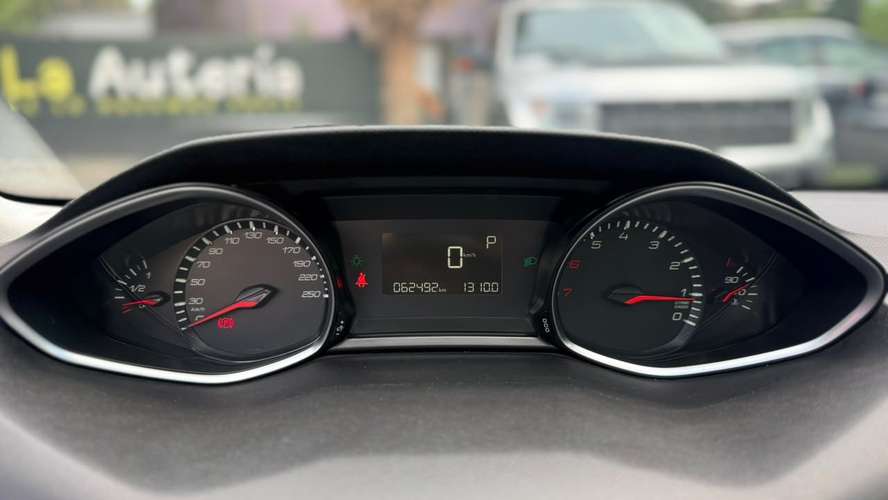 Peugeot 308 1.2 ALLURE PACK PURETECH 130HP AT (2017) - Imagen 9