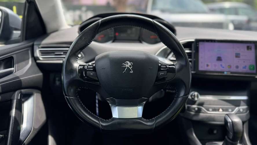 Peugeot 308 1.2 ALLURE PACK PURETECH 130HP AT (2017) - Imagen 8