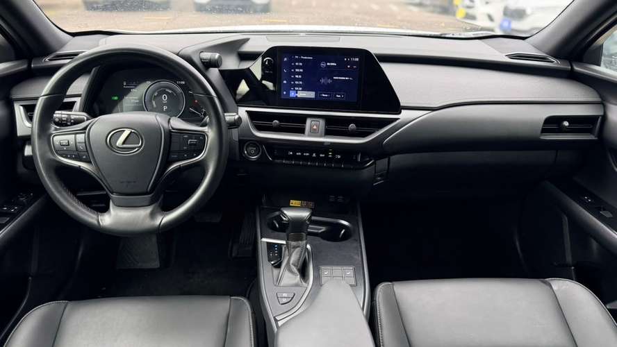 Lexus UX 250h 2.0 H LUX 4X2 AT 5P (2023) - Imagen 18