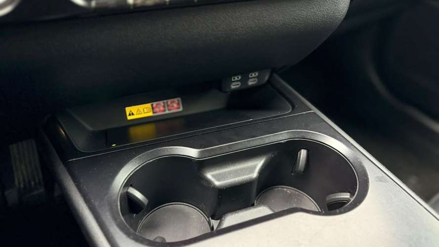 Lexus UX 250h 2.0 H LUX 4X2 AT 5P (2023) - Imagen 14