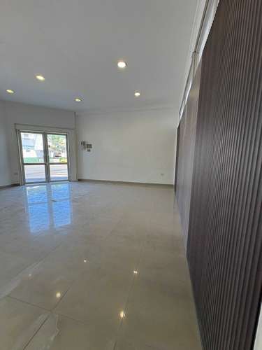 Oficina recien remodelada en excelente esquina (187789)