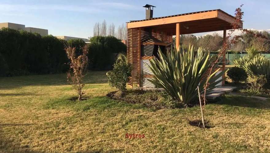 Arriendo Amplia Casa en El Algarrobal Chicureo - Imagen 9
