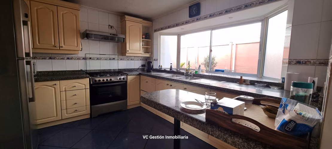 En venta casa ubicada en un sector privilegiado de Concón, tranquilo, residencial. - Imagen 10