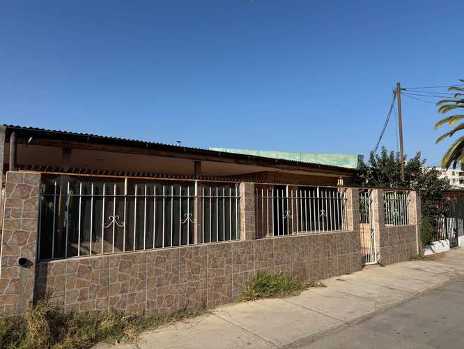 BUSCAS ARRENDAR CASA 1PISO, ACA EN QUILLOTA LO ENCAUNETRAS