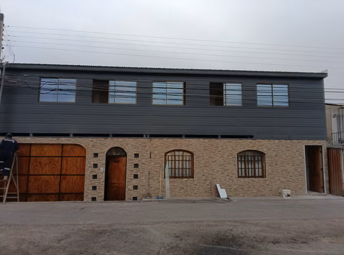 ¡SE ARRIENDA MINI DEPARTAMENTO NUEVO Y RECIÉN EQUIPADO! 