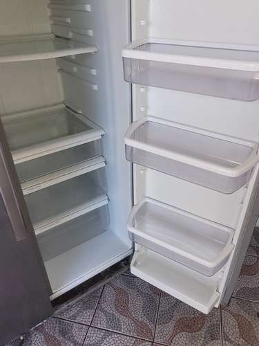 REFRIGERADOR WHIRLPOOL DOS PUERTAS
