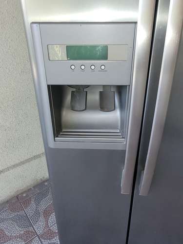 REFRIGERADOR WHIRLPOOL DOS PUERTAS