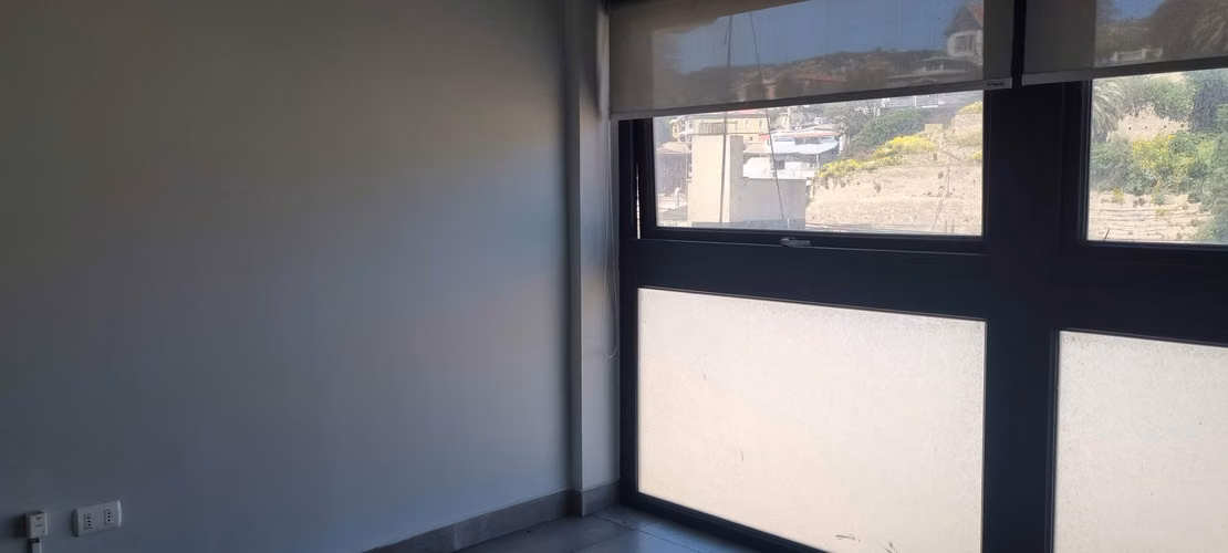 Oficina remodelada en pleno centro financiero de Valparaíso - Imagen 5