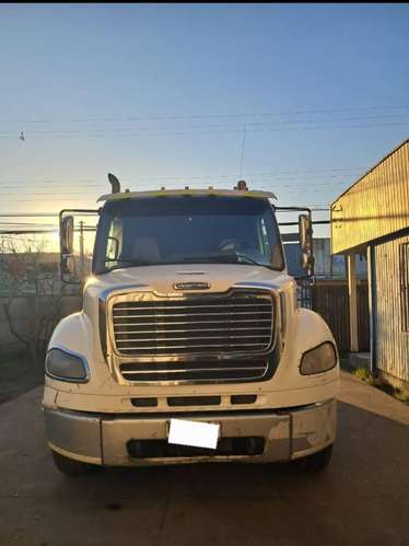 Tracto camión Freightliner año 2009