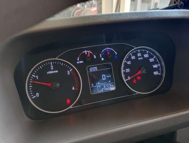 Vendo camión grúa marca foton con plataforma hidráulica. Año 2017 - Imagen 4