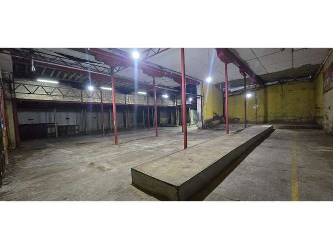 Edificio comercial 1.283 m, terreno 640 m, Almendral Valpo - Imagen 10