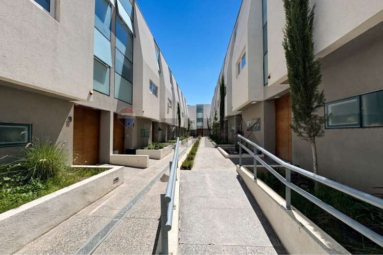 Townhouse calle cerrada - peñalolén 4d-4b-2e-b