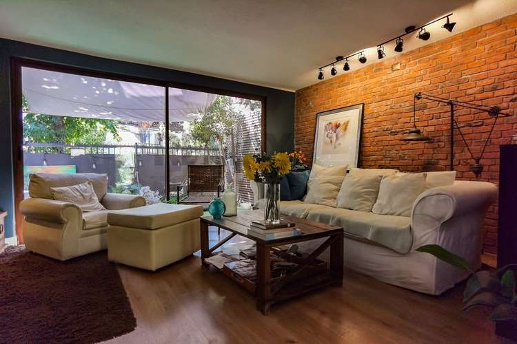 Casa remodelada futura estación estoril en venta