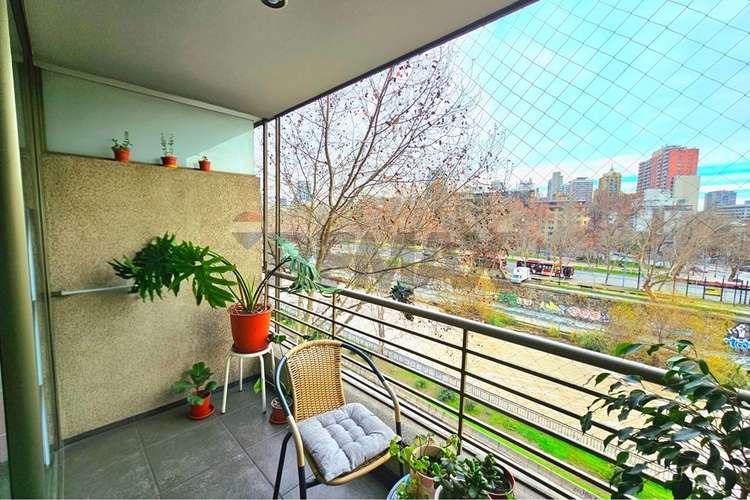 Amplio departamento de 3 dormitorios en 80 m2 - Imagen 10