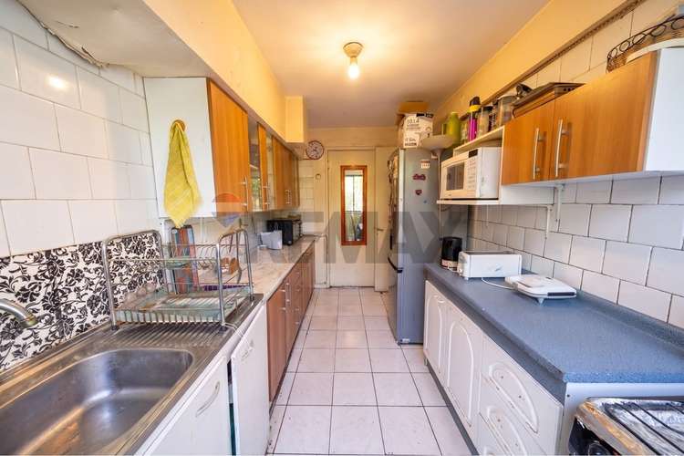 Espaciosa casa en venta 4d 2b - Imagen 10