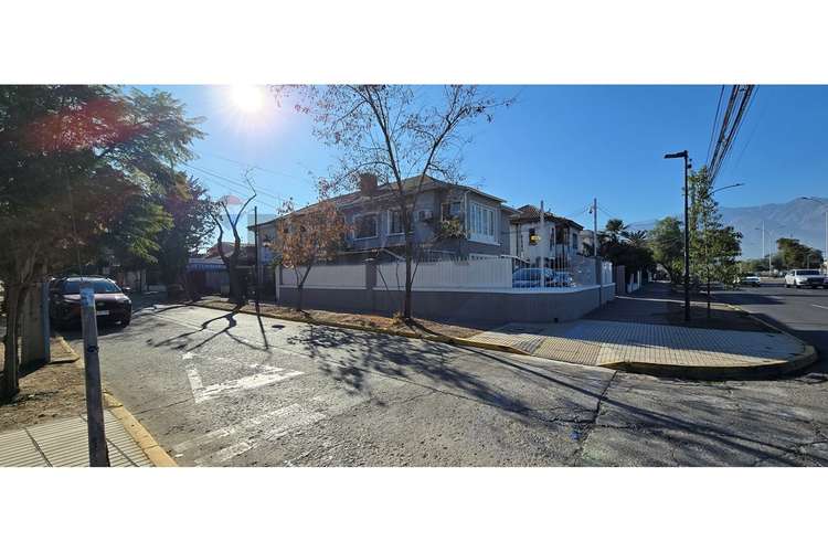 Proyecto strip center, uso comercial o residencial - Imagen 8
