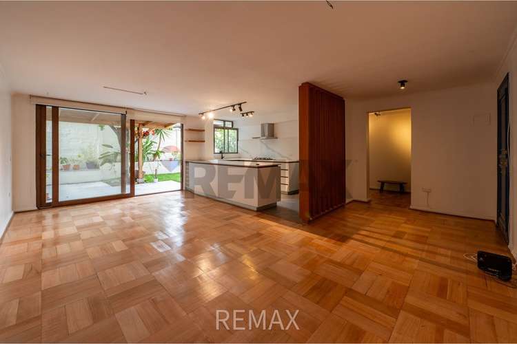 Lindo depto 1d2b + patio privado, renovado - Imagen 5