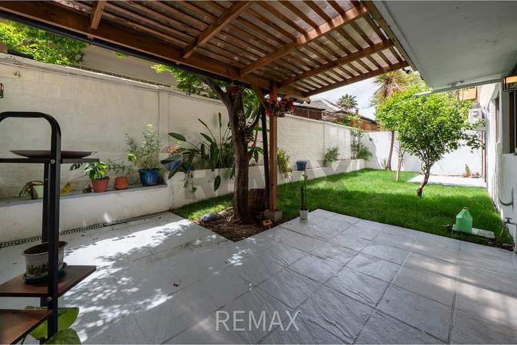 Lindo depto 1d2b + patio privado, renovado - Imagen 12