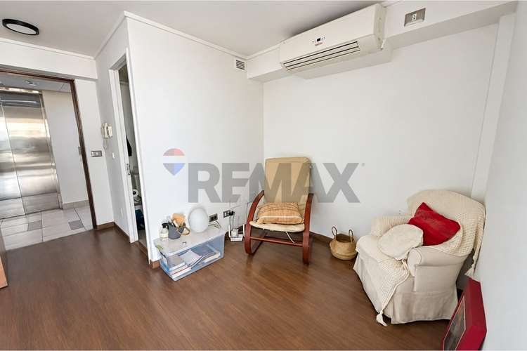 Oficina con terraza en venta. metro m. montt. - Imagen 4