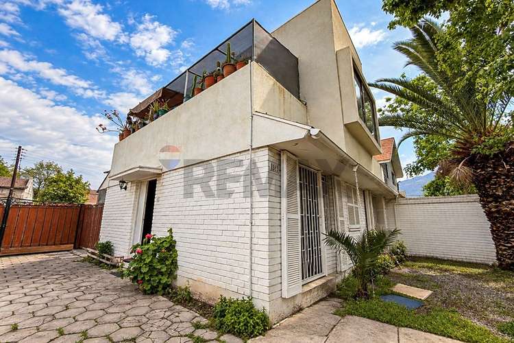Casa de 2 pisos con loft independiente las condes - Imagen 2