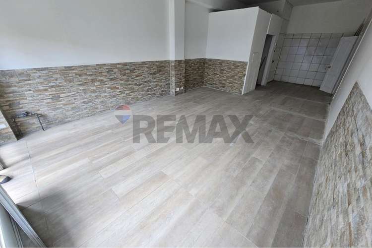 Arrienda local en calle – 40 metros – planta libre - Imagen 3