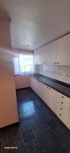 ARRIENDO AMPLIA Y HERMOSA CASA IDEAL PARA VIVIR TRANQUILO - Imagen 2