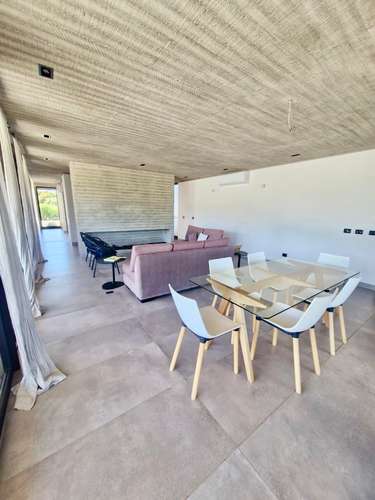 VENTA DE MODERNA CASA EN LAS CRUCES LIMACHE - Imagen 8