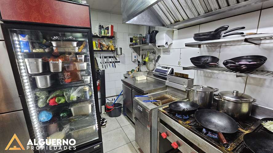 OPORTUNIDAD - DERECHO A LLAVE - LOCAL EN BARRIO ITALIA - Imagen 6