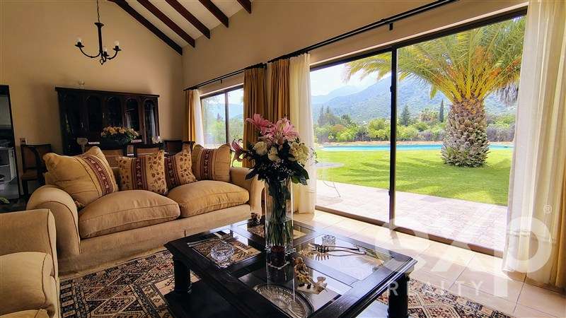 Vende parcela en Olmué. Casa de 140 m2. Piscina. - Imagen 49