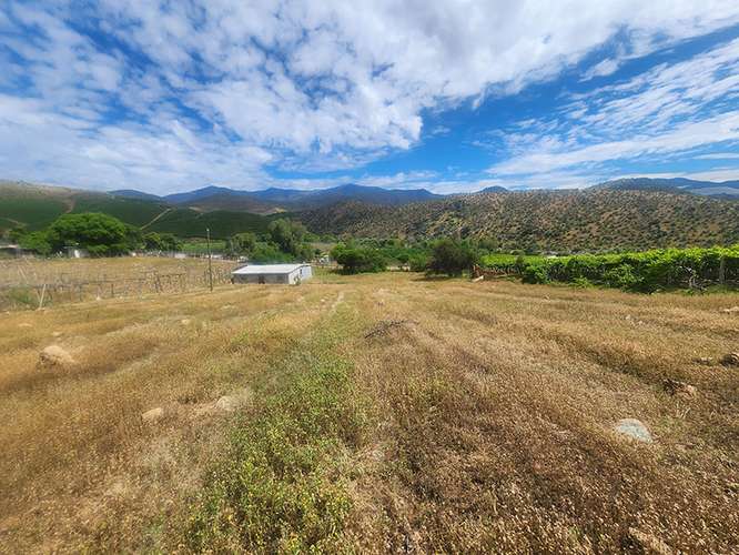 Venta de terreno agrícola de 10.000 m² en Combarbalá.
