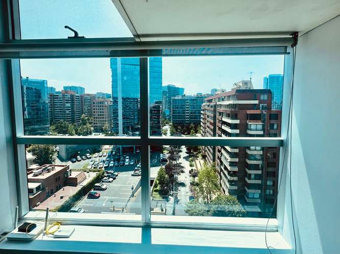 Excelente oficina en Venta, dos ambientes, Metro Manquehue - Imagen 7