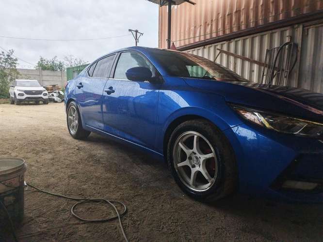 Nissan sentra