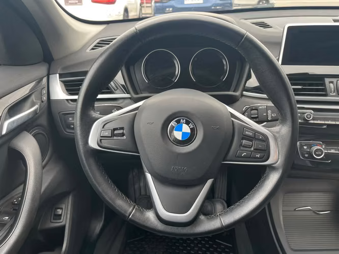BMW X1 SDRIVE 18i 1.5