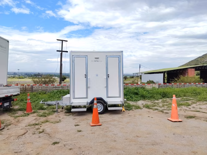 Conductor para empresa de arriendo de baños