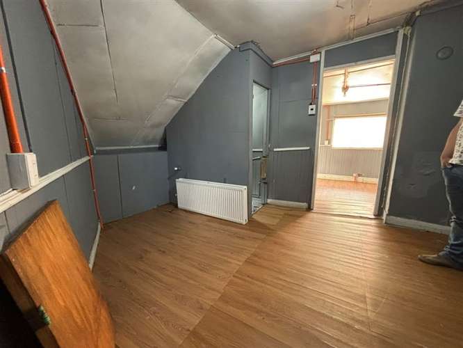 Casa con amplio terreno en el centro de Punta Arenas - Imagen 7