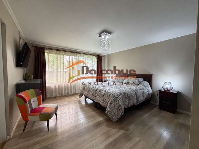 EN VENTA MODERNA CASA EN LA COMUNA DE PINTO - Imagen 16