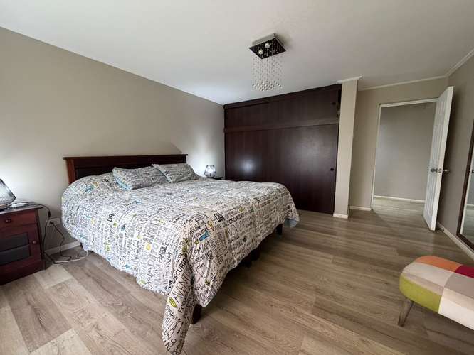 EN VENTA MODERNA CASA EN LA COMUNA DE PINTO - Imagen 26