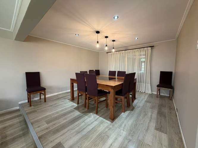 EN VENTA MODERNA CASA EN LA COMUNA DE PINTO - Imagen 5